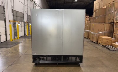 Clearance NSF Reach In Three door refrigerator 106565C0819