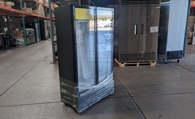 Clearance NSF 39 ins Merchandising door cooler 92327L0819