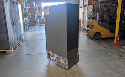 Clearance NSF 39 ins Merchandising door cooler 92327L0819