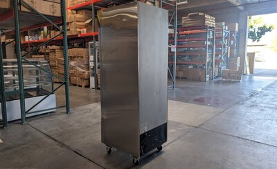 Clearance Solid Door Reach-In Freezer 1 Door Freezer 79860L0819
