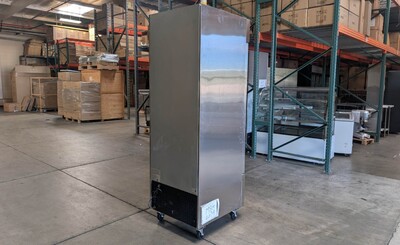 Clearance Solid Door Reach-In Freezer 1 Door Freezer 79860L0819