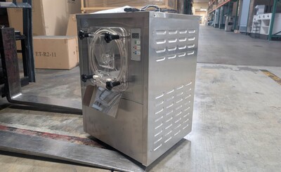 Clearance 220V Ice cream freezer Gelato Machines 106567L0820
