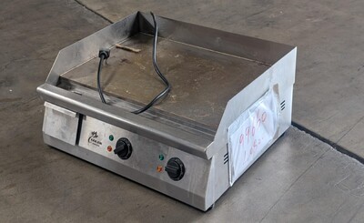 Clearance Electric Countertop Griddle Flat Top Grill 99660L0820