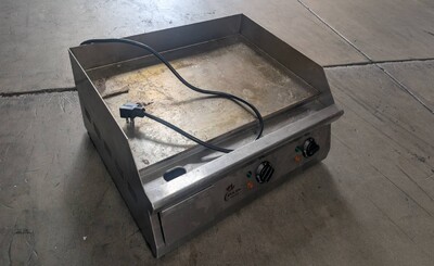 Clearance Electric Countertop Griddle Flat Top Grill 99660L0820