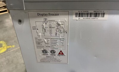 Clearance NSF 79 ins Supermarket Grocery Freezer 44497H0822