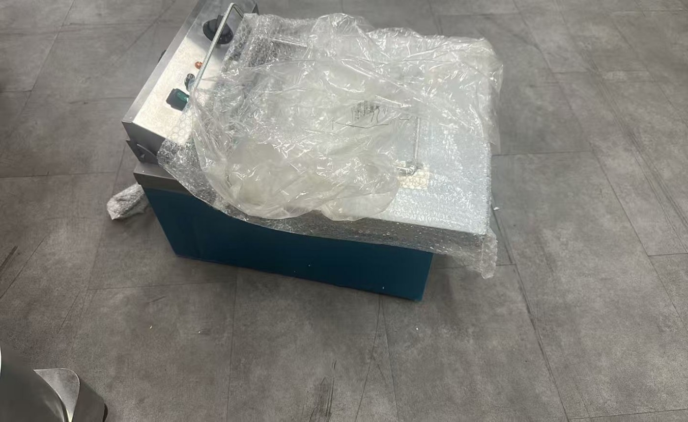 Clearance  Electric Donut Maker Machine Donut Fryer 106728N0826