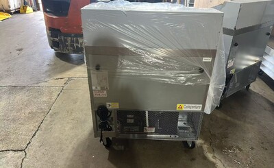 Clearance NSF Sandwich Prep Table Mega 36 inches 106586N082702