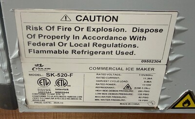 Clearance Air Cooled ice maker machine head only 106748L0829
