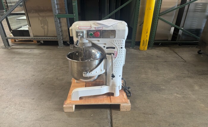 Clearance 30 Qt Gear Driven Planetary Mixer NSF 13898L0829