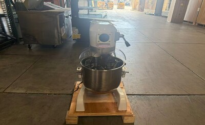Clearance 30 Qt Gear Driven Planetary Mixer NSF 13898L0829