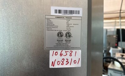 Clearance NSF commercial Reach In 2 door freezer 106581N083101