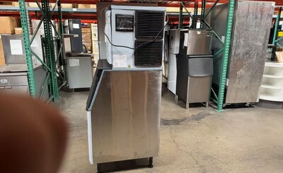 Clearance NSF 500 lb Air Cooled ice maker machine 59661L0904