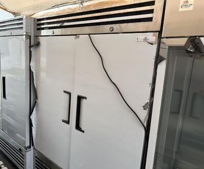 Clearance Reach In Two Door Freezer SS interior 106925N090902