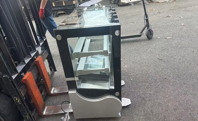 Clearance Refrigerated Countertop Bakery Display 106948N0910