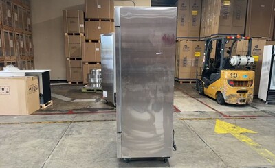 Clearance NSF ETL Commercial Two door refrigerator 19356L0915