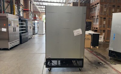 Clearance NSF ETL Commercial Two door refrigerator 19356L0915