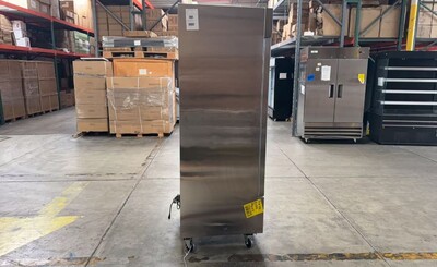 Clearance NSF restaurant One Door Refrigerator 98013L0915