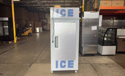 Clearance Ice Merchandiser One Door Ice Storage 106762L0916