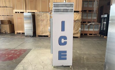 Clearance Ice Merchandiser One Door Ice Storage 106762L0916