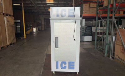 Clearance Ice Merchandiser One Door Ice Storage 106765L0916
