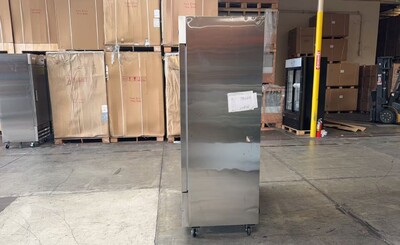 Clearance NSF ETL Commercial Two door refrigerator 79064L0916