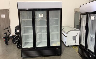 Clearance NSF 64 inches 3 Glass Door Refrigerator 80905H0916