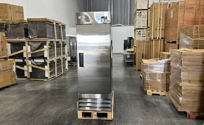 Clearance NSF restaurant One Door Refrigerator 42292F0916