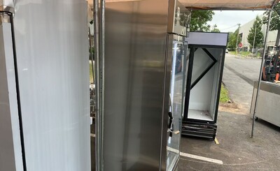 Clearance One Door Stainless Steel Refrigerator 105207N091701
