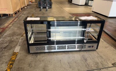 Clearance 5 ft Black Refrigerated Countertop Display 107038L0917