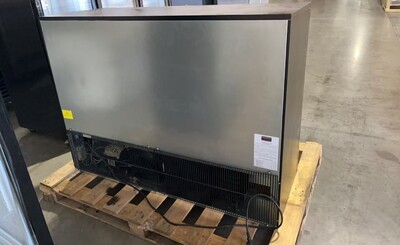 Clearance Merchandiser Beverage back bar cooler 81514H0919