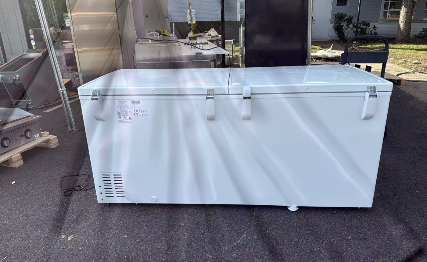 Clearance 77 inchs Horizontal Double Doors Freezer 107103N092502