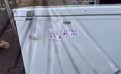 Clearance 77 inchs Horizontal Double Doors Freezer 107103N092502