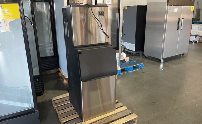 Clearance NSF 352 lb Commercial ice maker machine 75162H0924