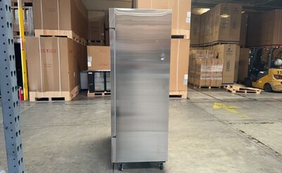 Clearance NSF Commercial Reach In 2 Door Freezer 86991L0925