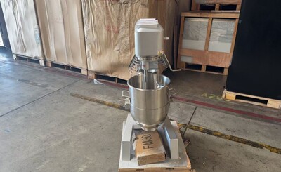 Clearance NSF 40 qt commercial Dough Mixer 110V 73318L0925