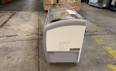 Clearance NSF 72 inchs Curved Lid Chest Glass Freezer 17101L0928