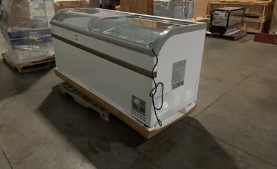 Clearance NSF 79 ins Supermarket Grocery Freezer 68990H0928