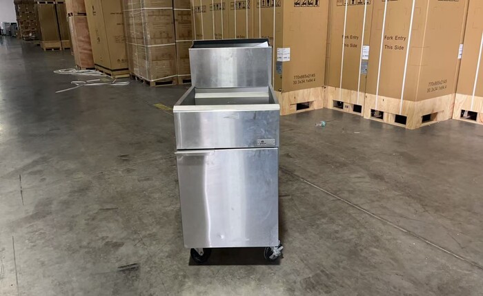 Clearance 70 lbs NSF Restaurant natural gas  fryer 77096H1002