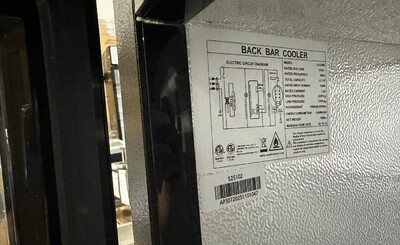 Clearance NSF Merchandiser Beverage back bar cooler 33261F1005