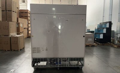Clearance Beverage 3 Glass Door Merchandiser 74 in 55275H1008