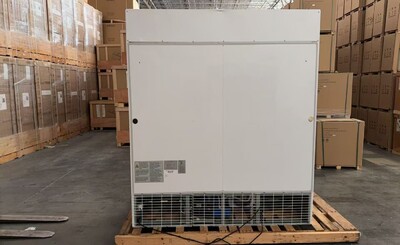 Clearance Beverage 3 Glass Door Merchandiser 74 in 23399H1008