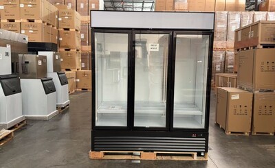 Clearance NSF 71 inches 3 Glass Door Refrigerator 68515H1013