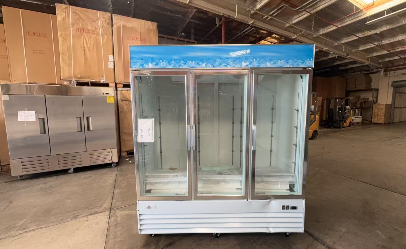 Clearance 3glass door Merchandiser Cooler Refrigerator68410L1014