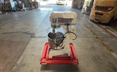 Clearance NSF 20 qt commercial Dough Mixers 42599L1014
