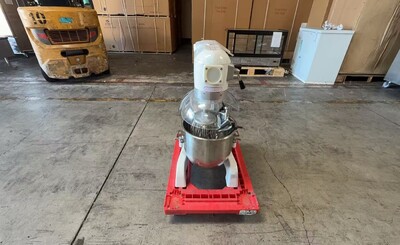 Clearance NSF 20 qt commercial Dough Mixers 42599L1014