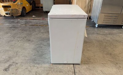 Clearance NSF 33 inches Solid Top Chest Freezer 107091L1015