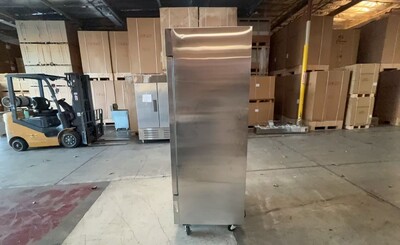 Clearance NSF restaurant One Door Refrigerator 83018L1016