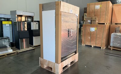 Clearance NSF Commercial Reach In 2 Door Freezer 70404H1016