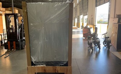 Clearance NSF Commercial Reach In 2 Door Freezer 70404H1016