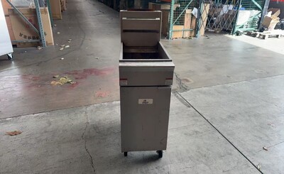 Clearance 40 lbs NSF Restaurant Natural Gas Deep Fryer35484L1017